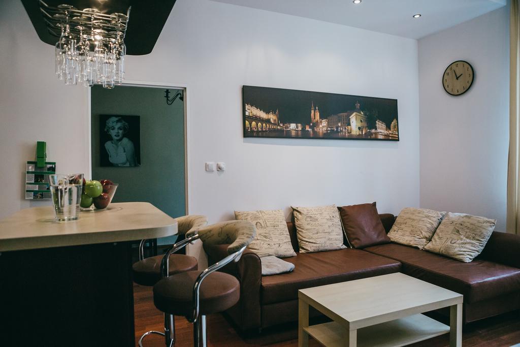 Hieronim - By The Vistula River Apartment Красков Екстериор снимка