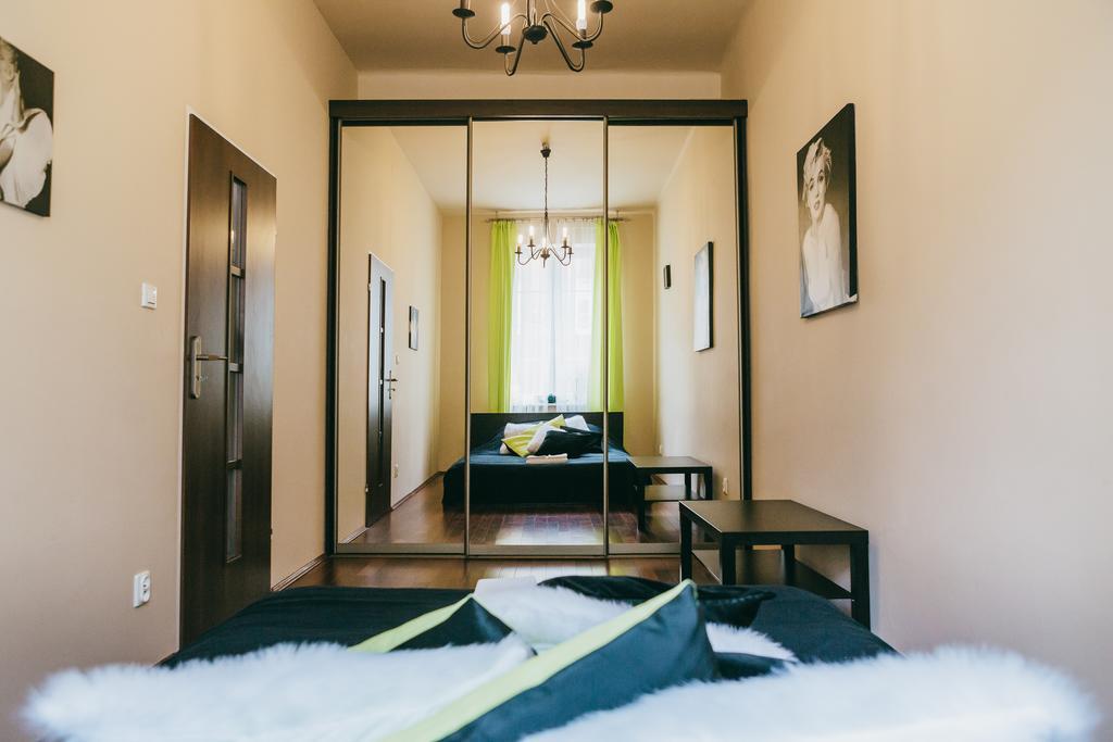 Hieronim - By The Vistula River Apartment Красков Екстериор снимка
